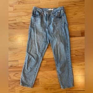 Madewell Mom jean size 27